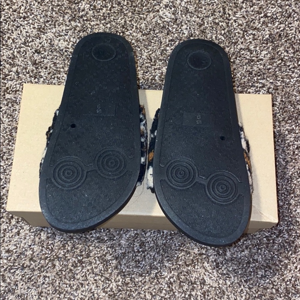 STEVE MADDEN leopard print slides! - Picture 4 of 4